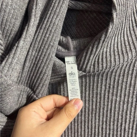 ALO Yoga Gray Ribbed Women's Sweater Small - Picture 3 of 4